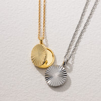 Sunray locket gold
